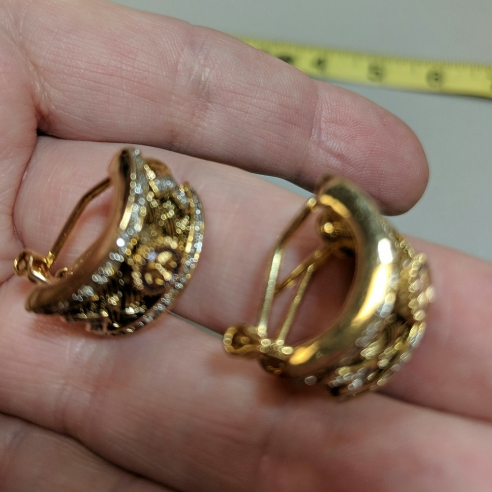 Unique Rhinestone Paved Intricate Gold Earring - Picture 2 of 5